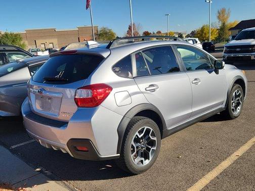 Ice Silver Metallic 2017 Subaru Crosstrek 2.0i Premium