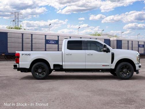 Star White 2027 Ford F-350 Lariat Super Duty