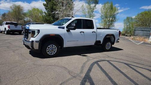 Summit White 2025 GMC Sierra 2500 Pro