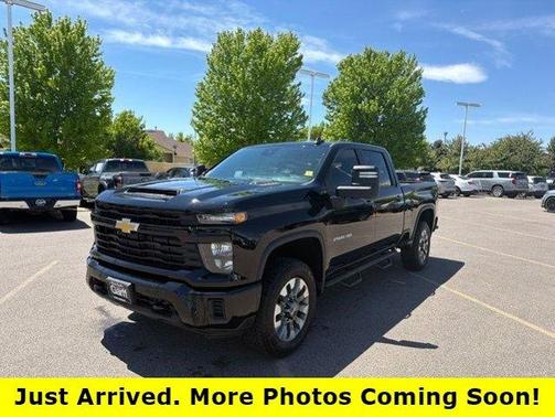 Black 2025 Chevrolet Silverado 2500 Custom