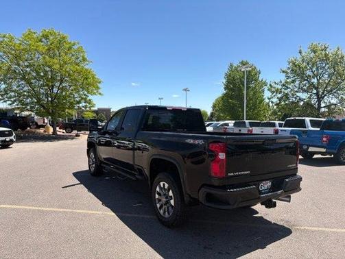 Black 2025 Chevrolet Silverado 2500 Custom