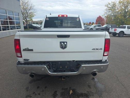 Bright White Clearcoat 2016 RAM 1500 Big Horn