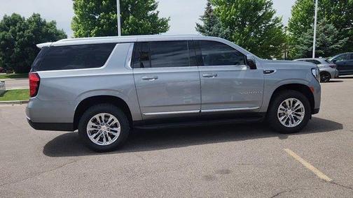 Sterling 2023 GMC Yukon XL SLT