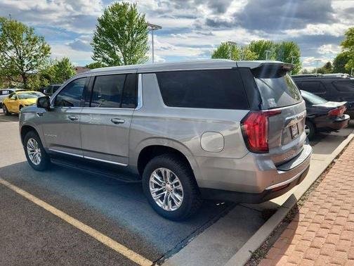 Sterling 2023 GMC Yukon XL SLT