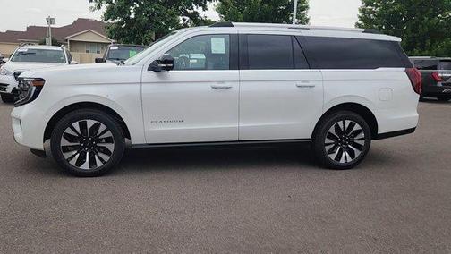 Star White 2026 Ford Expedition Max Platinum
