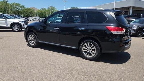 Magnetic Black 2016 Nissan Pathfinder S