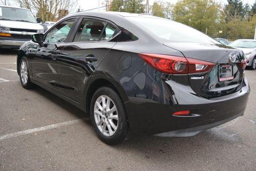 2017 Mazda Mazda3 Sport