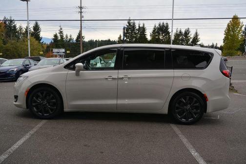 2019 Chrysler Pacifica Touring Plus