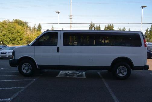 2017 Chevrolet Express 3500 LS