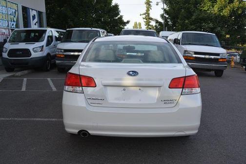 2013 Subaru Legacy 2.5i Premium