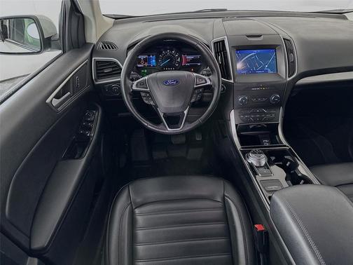 White Platinum Metallic Tri-Coat 2019 Ford Edge SEL