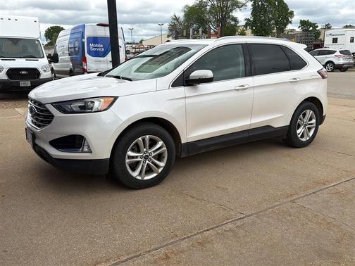 White Platinum Metallic Tri-Coat 2019 Ford Edge SEL