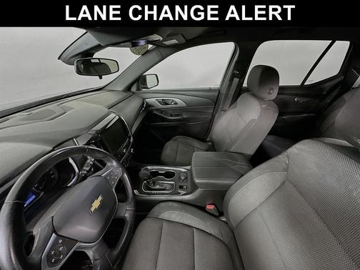 Black Cherry Metallic 2023 Chevrolet Traverse LT Cloth
