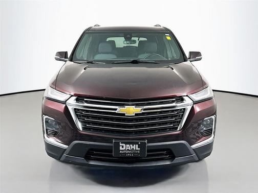 Black Cherry Metallic 2023 Chevrolet Traverse LT Cloth