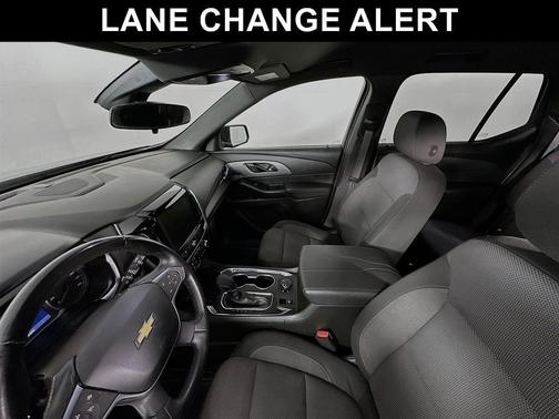 Black Cherry Metallic 2023 Chevrolet Traverse LT Cloth