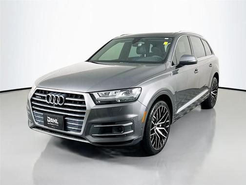 2019 Audi Q7 55 Premium Plus