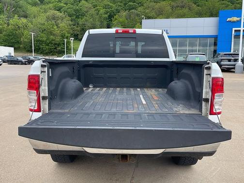 Bright White Clearcoat 2021 RAM 2500 Tradesman Crew Cab 4x4 6'4' Box