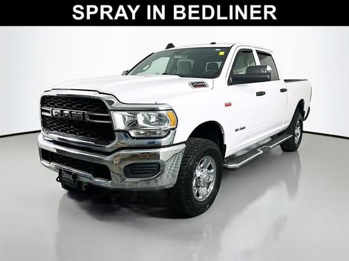 Bright White Clearcoat 2021 RAM 2500 Tradesman Crew Cab 4x4 6'4' Box