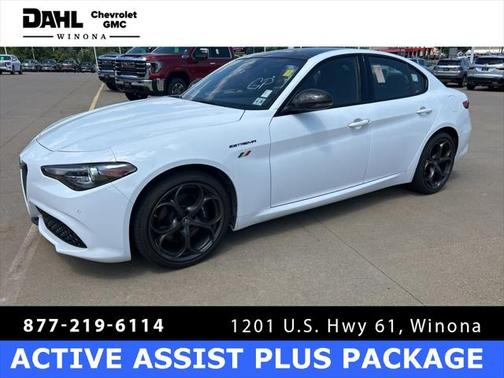 2023 Alfa Romeo Giulia Estrema AWD