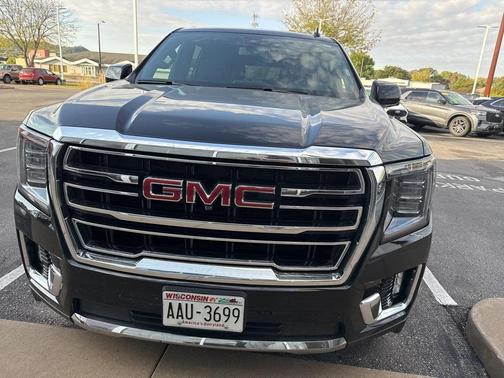 2022 GMC Yukon XL SLT
