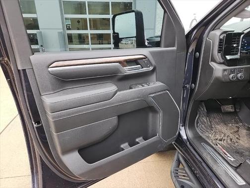 Dark Ash Metallic 2024 Chevrolet Silverado 3500 LT