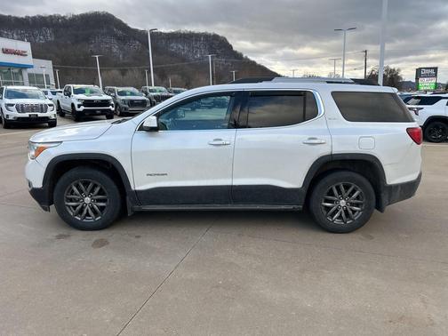 2017 GMC Acadia SLT-1