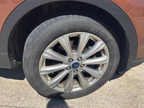 Canyon Ridge 2017 Ford Escape Titanium