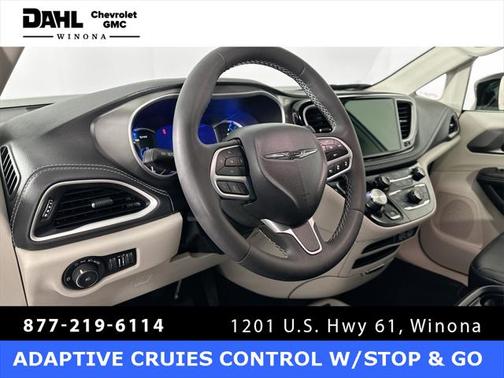 2024 Chrysler Pacifica Hybrid Select