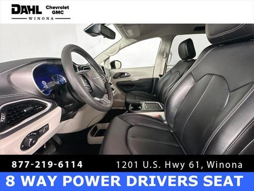 2024 Chrysler Pacifica Hybrid Select