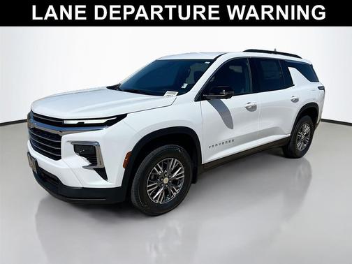 Summit White 2026 Chevrolet Traverse LT