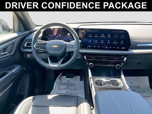 Summit White 2026 Chevrolet Traverse LT