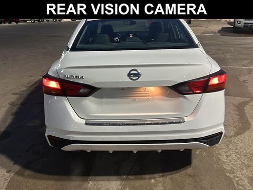 2025 Nissan Altima SV FWD