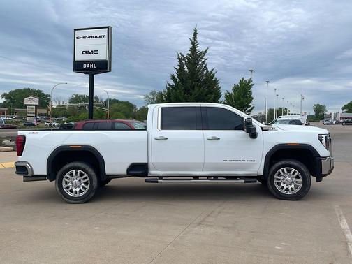 Summit White 2024 GMC Sierra 3500 SLT