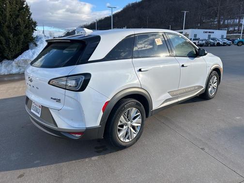 2021 Hyundai NEXO Blue