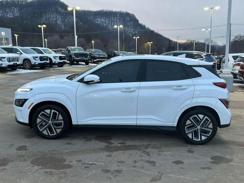 2023 Hyundai KONA EV SEL