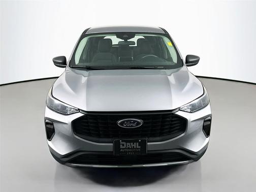 Iconic Silver Metallic 2023 Ford Escape SE