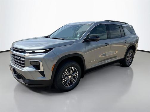 Sterling Gray Metallic 2026 Chevrolet Traverse LT