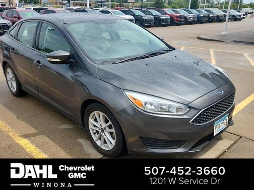 Magnetic 2017 Ford Focus SE