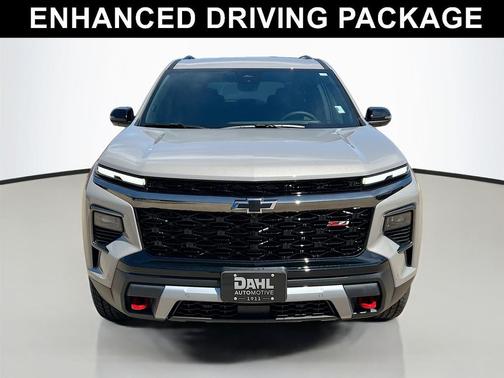 Sandstone Gray 2026 Chevrolet Traverse AWD Z71