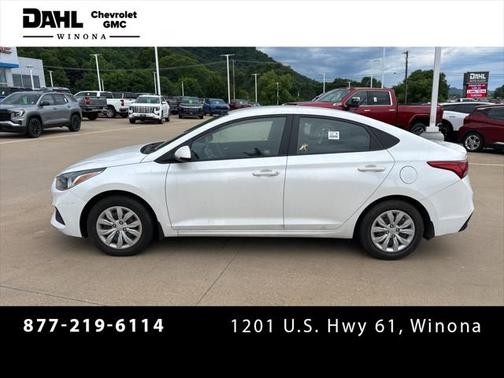 2022 Hyundai Accent SE