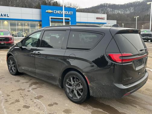 2025 Chrysler Pacifica Limited