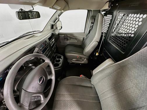 Summit White 2019 GMC Savana 2500 Work Van