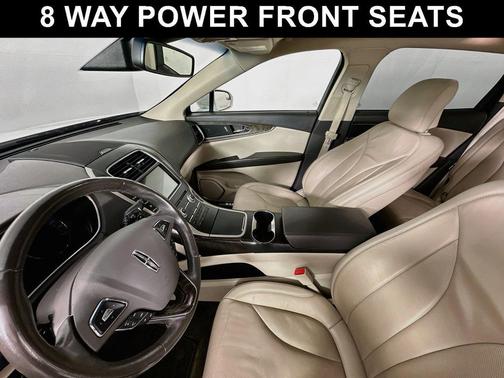 White Platinum Metallic Tri-Coat 2018 Lincoln MKX Select