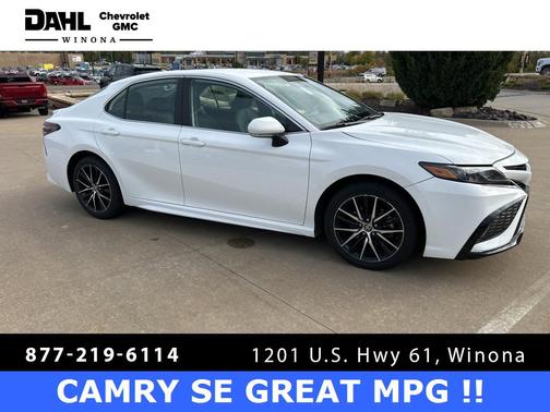 2024 Toyota Camry SE