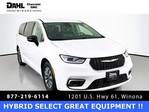 2024 Chrysler Pacifica Hybrid Select