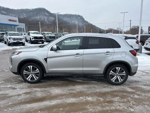 2024 Mitsubishi Outlander Sport SE