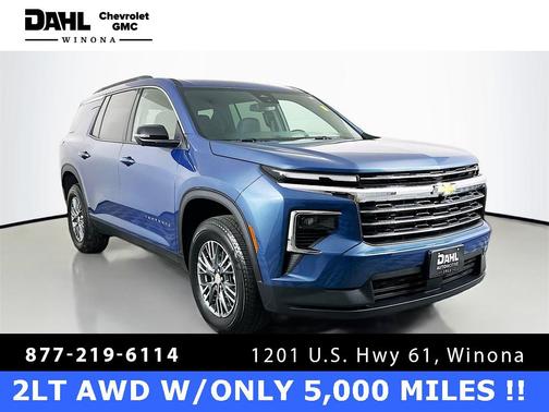 2025 Chevrolet Traverse LT