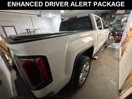 White Frost Tricoat 2018 GMC Sierra 1500 SLT