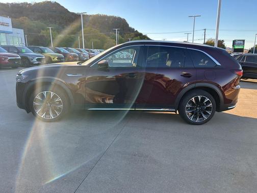 2024 Mazda CX-90 PHEV Premium