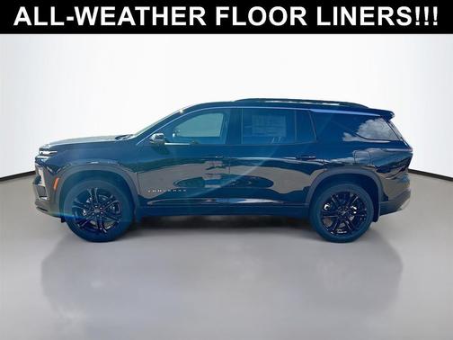 Mosaic Black Metallic 2026 Chevrolet Traverse LT